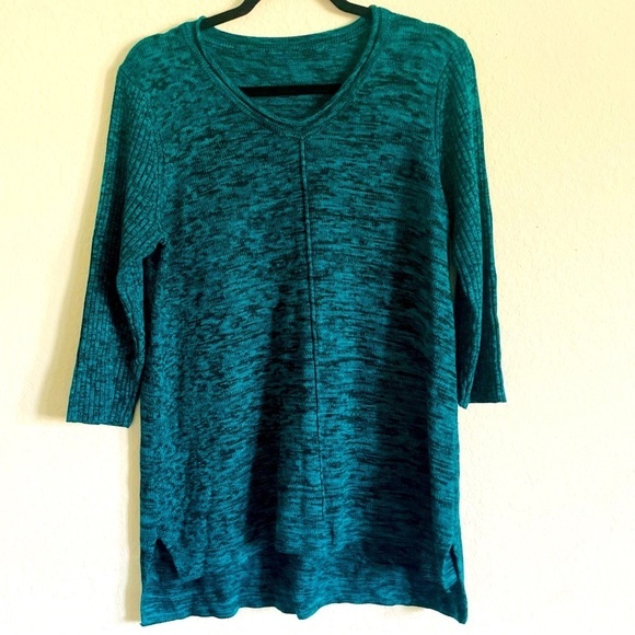 Woman’s highlow vneck sweater top size M green black ribbed sleeves soft stretch - Picture 1 of 8